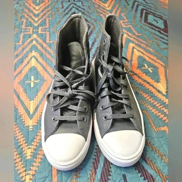 Like new Woman's Chuck Taylor‎ All Star - Picture 6 of 8